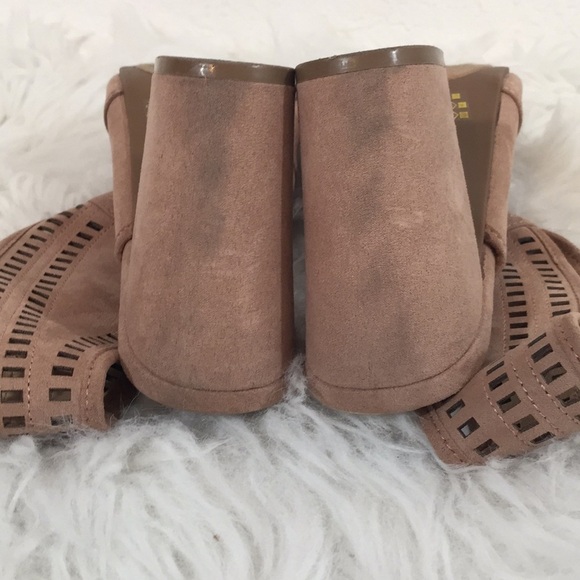 Francesca’s Peep Toe Light Pink Wedges size 8 - Picture 7 of 10